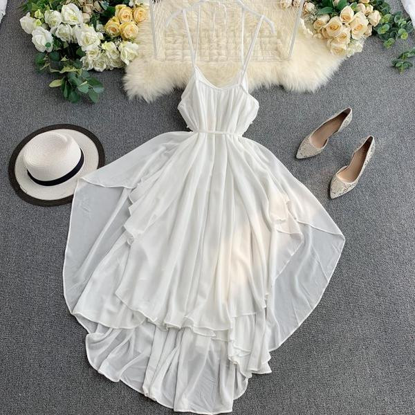 Rochie de dama cu bretele subtiri in culoarea alba