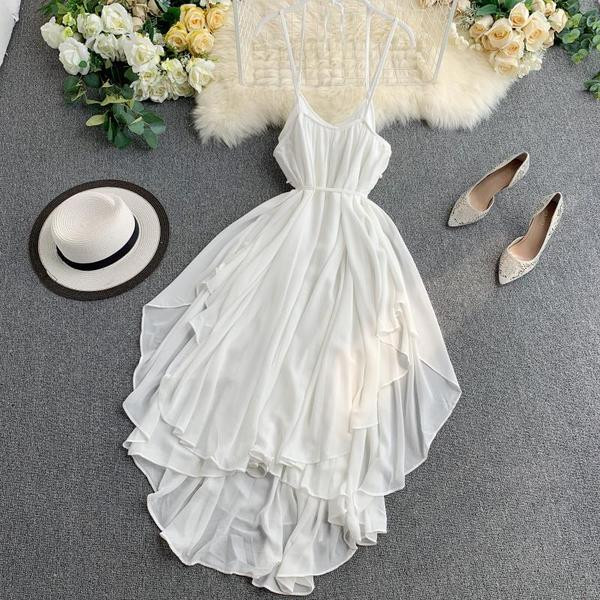 Rochie de dama cu bretele subtiri in culoarea alba