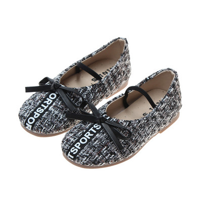 Pantofi moderni pentru copii cu o inscripție și o panglică-pentru fete