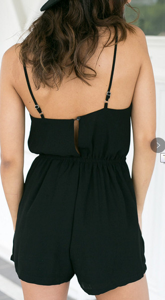 Salopeta de dama cu bretele subtiri de culoare neagra