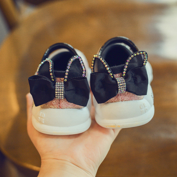Pantofi copii moderni pentru fete cu paiete si panglica in roz si negru