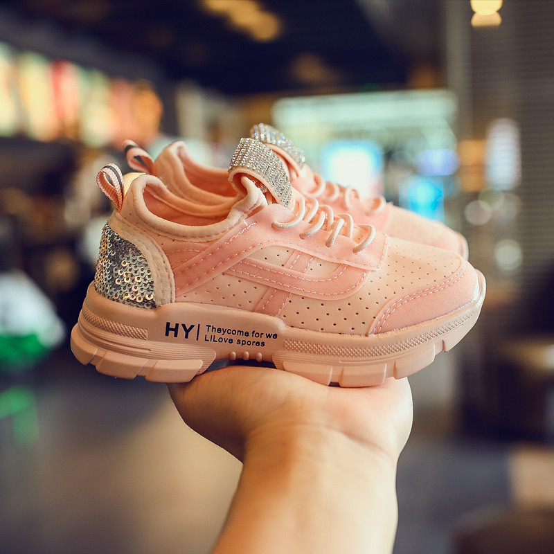 Adidași moderni pentru copii pentru fete în negru, roz și alb