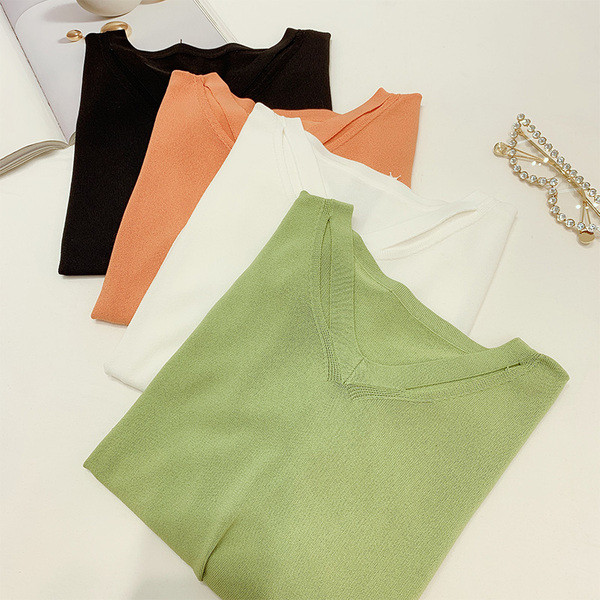 Bluza dama cu decolteu in V - model simplu