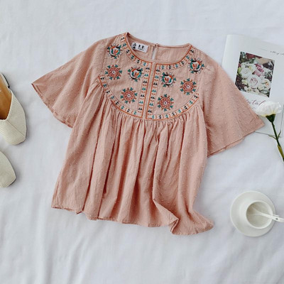 Bluza de dama cu broderie si maneci lotus in mai multe culori