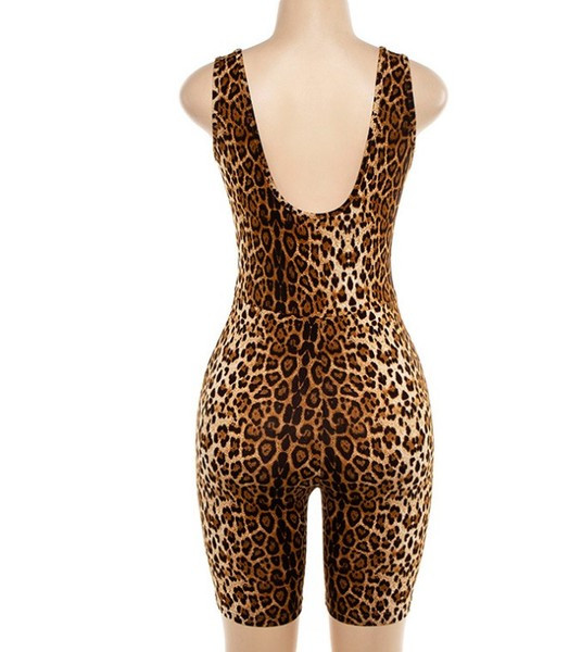 Salopetă de damă modernă cu decolteu adânc și model leopard