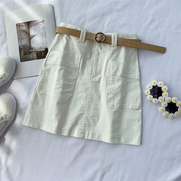 Fusta de dama moderna cu buzunare si curea