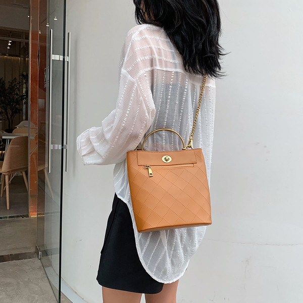 Geanta de dama cu maner scurt si lung in mai multe culori