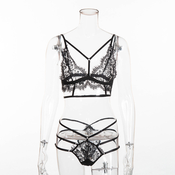 Lenjerie intimă în două părți cu dantelă în negru, alb și galben