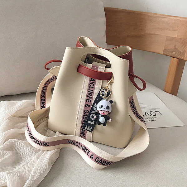 Geanta de dama din piele cu accesoriu in mai multe culori