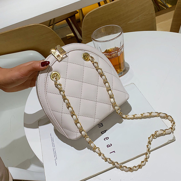 Geanta de dama din piele cu fermoar in patru culori