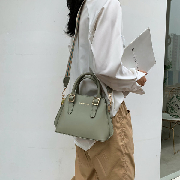 Geanta de dama din piele cu doua manere in cinci culori