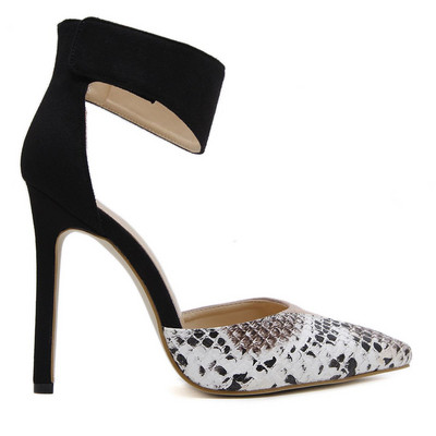 Pantofi moderni de dama cu toc inalt si animal print