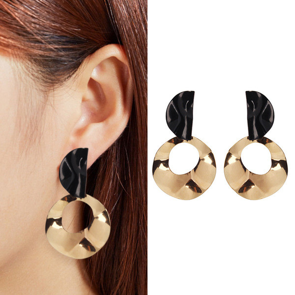 Cercei lungi moderni de dama