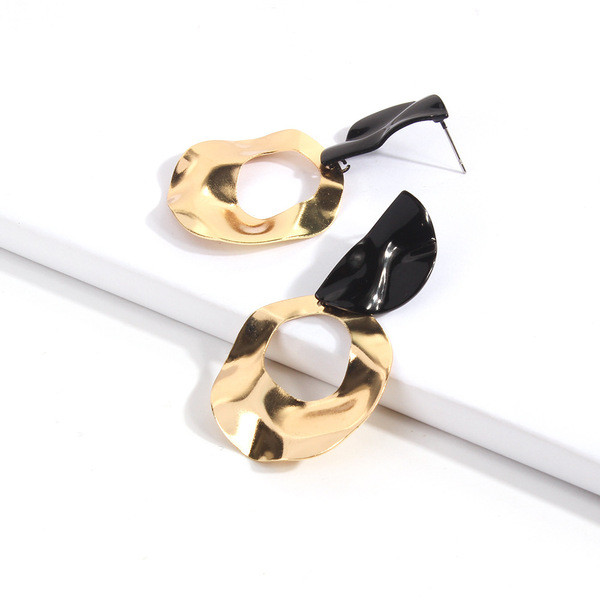 Cercei lungi moderni de dama