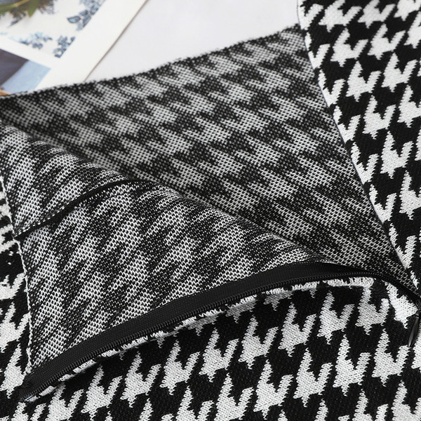 Fusta dama in carouri cu talie inalta in alb-negru