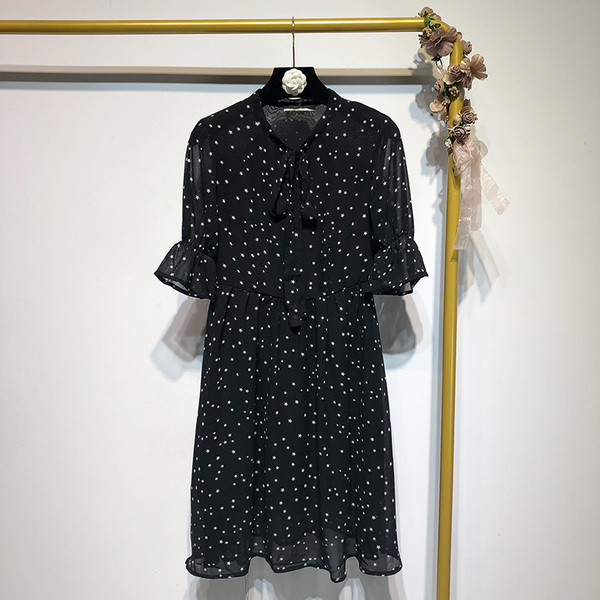 Rochie de damă din șifon cu puncte negre