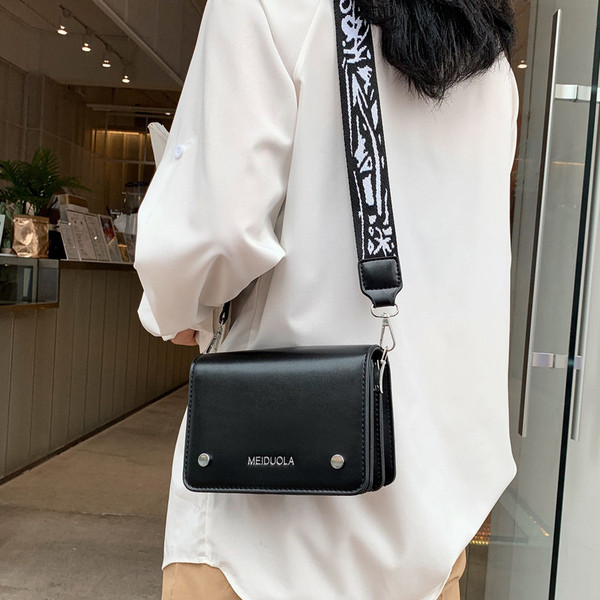 Geanta de dama cu maner lung in patru culori