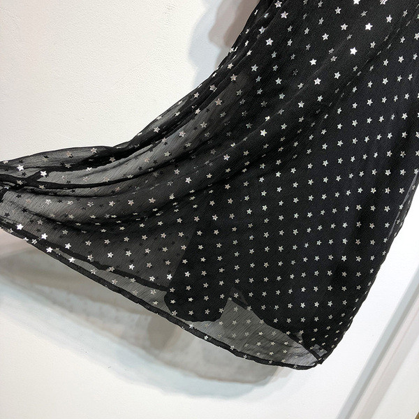 Rochie scurta de dama din tul de culoare neagra