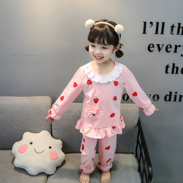 Pijamale actuale pentru copii în roz și alb - pentru fete