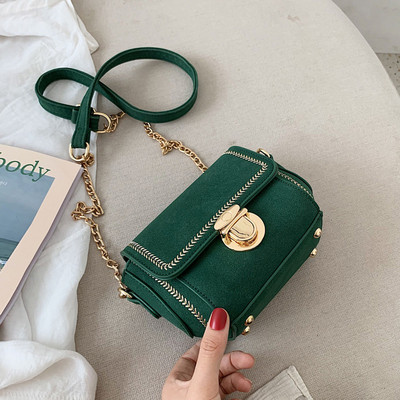 Geanta de dama moderna cu inchidere metalica