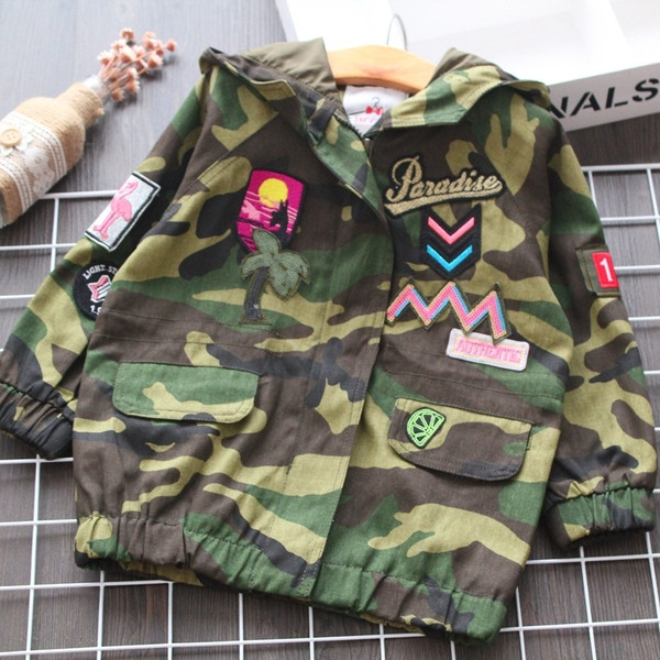 Jachetă modernă pentru copii cu glugă și buzunare - pentru fete