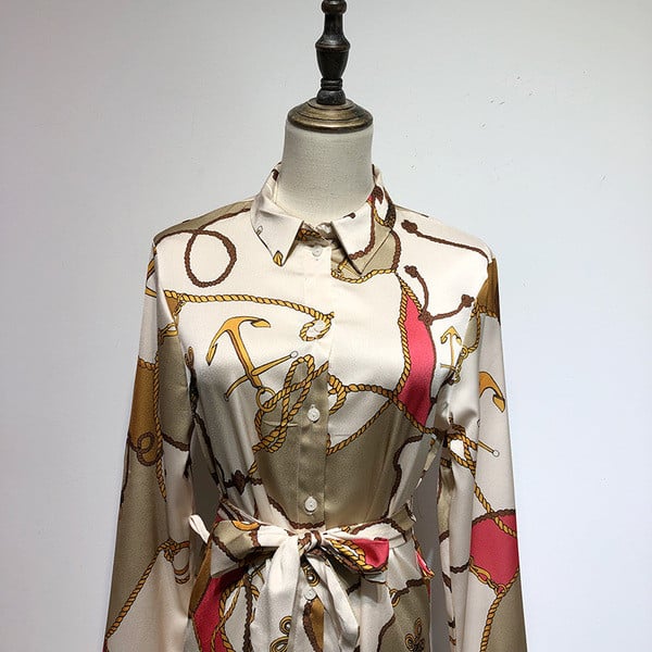 Rochie de dama cu guler clasic si maneci lungi cu model cu model