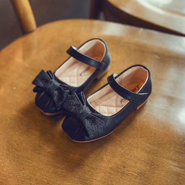 Pantofi eleganti pentru copii pentru fete cu panglica argintii, aurii si negru