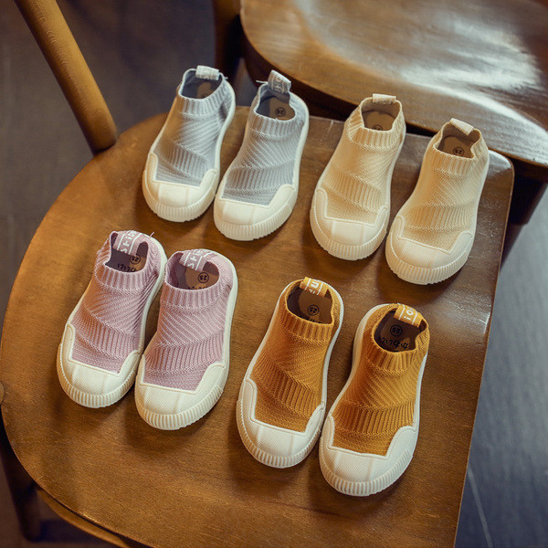 Tenisi casual pentru copii in cinci culori potriviti pentru baieti si fete