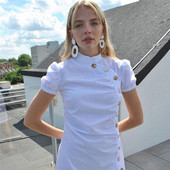 Rochie moderna de dama alb cu maneci scurte