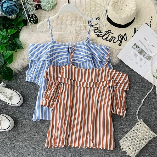 Bluză de damă în dungi cu mâneci scurte în mai multe culori