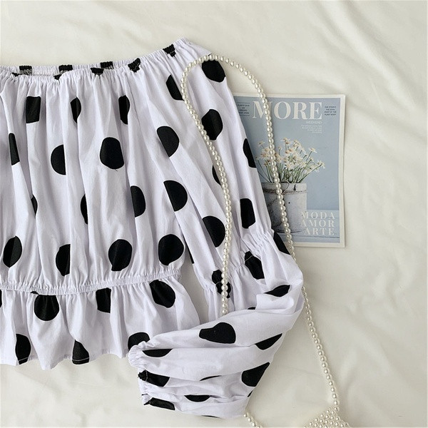 Bluză de damă cu buline în două culori cu mâneci lungi