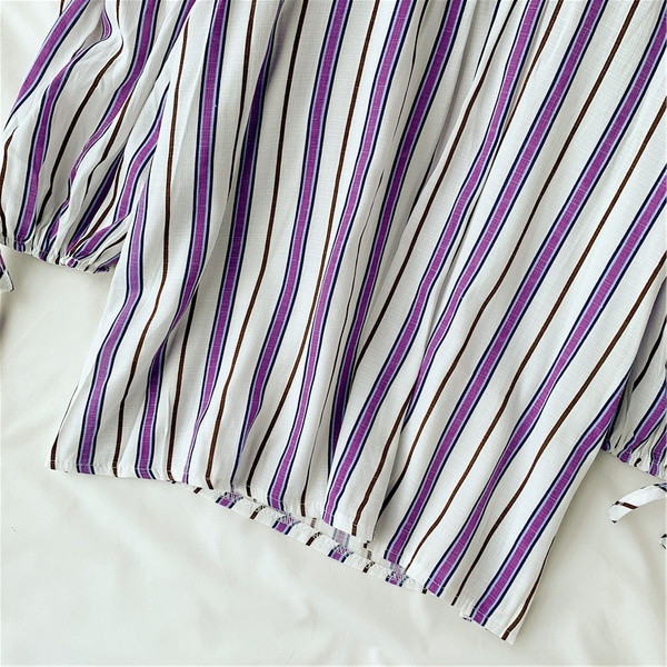 Bluză de damă în dungi cu bretele