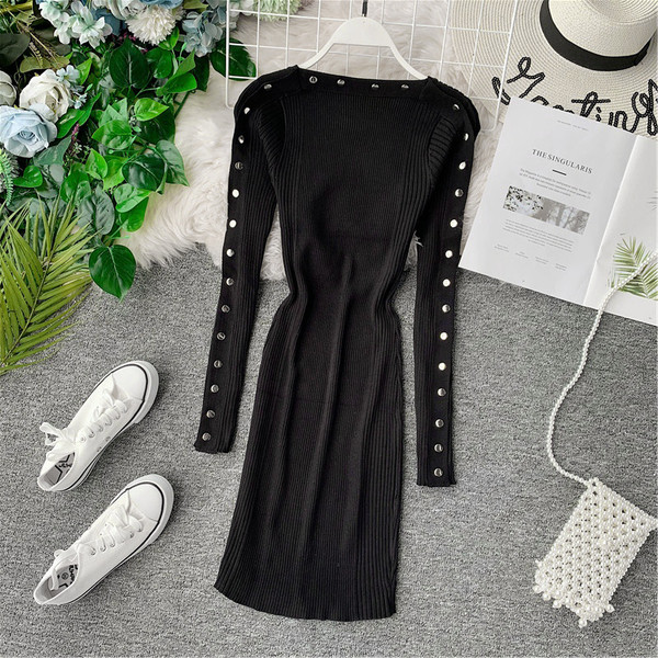 Rochie moderna de dama cu ochiuri in negru