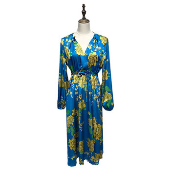 Rochie cu decolteu în V adânc și mâneci lungi cu cravate