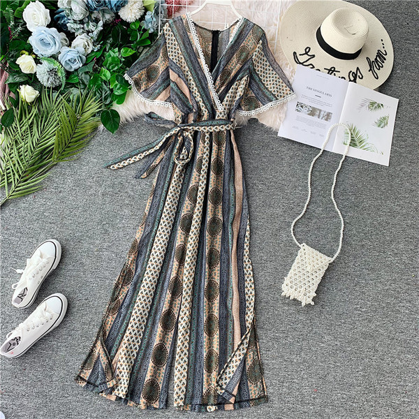 Salopetă lungă de damă cu decolteu în V în două culori