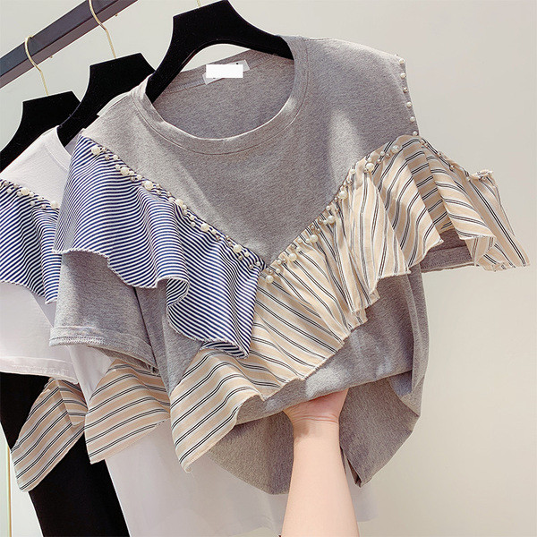 Bluză de damă cu decolteu O și perle