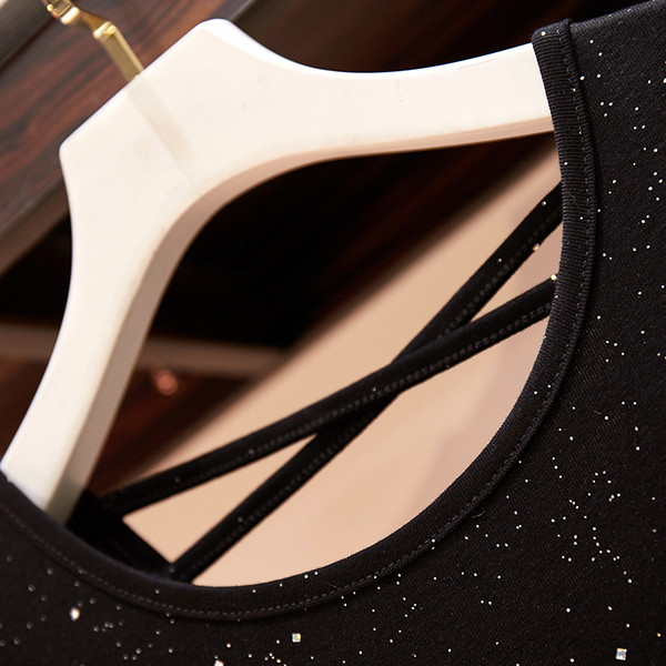 Rochie moderna de dama cu maneci scurte si efect stralucitor in negru