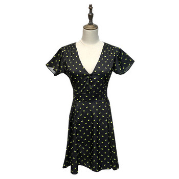 Rochie scurtă neagră cu decolteu în V adânc și mâneci scurte