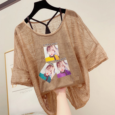 Bluză de damă cu aplicație și mâneci scurte