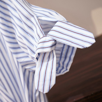 Rochie elegantă de damă cu curea și mâneci scurte în albastru