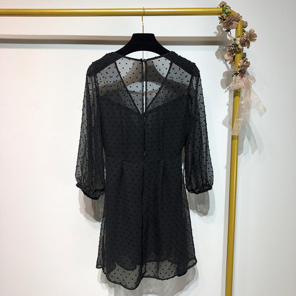 Rochie neagra din tul cu maneci lungi