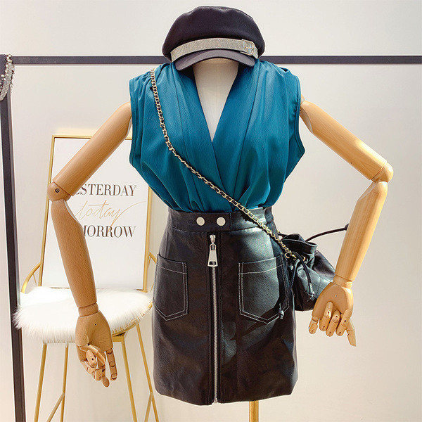 Maieu de damă cu decolteu în V în patru culori