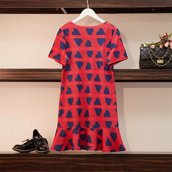 Rochie actuală de damă cu mâneci scurte și mărimi până la 4XL în roșu