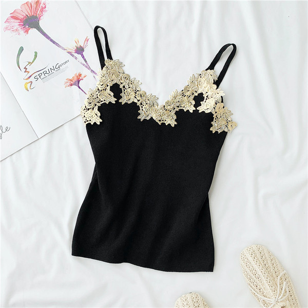 Maieu de dama cu dantela si bretele subtiri