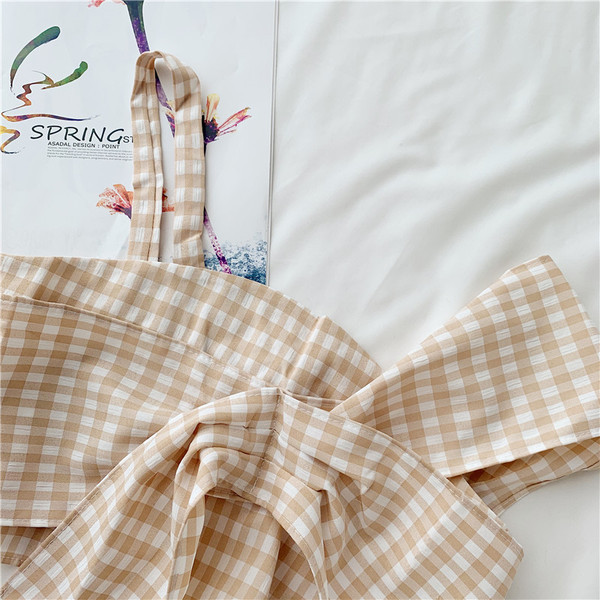 Top dama in carouri in doua culori