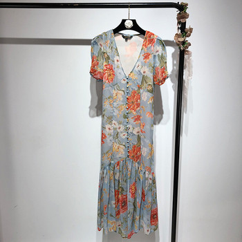 Rochie cu decolteu în V adânc și mâneci scurte cu model floral