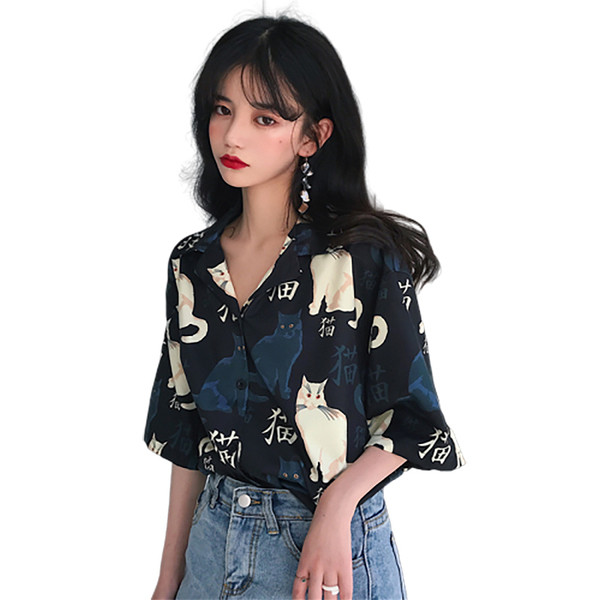 Cămașă modernă de damă în două culori cu aplicație