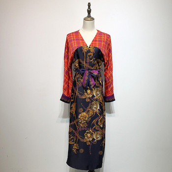 Rochie lunga de dama cu model colorat si maneci lungi