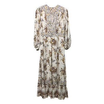 Rochie lungă și largă cu decolteu oval