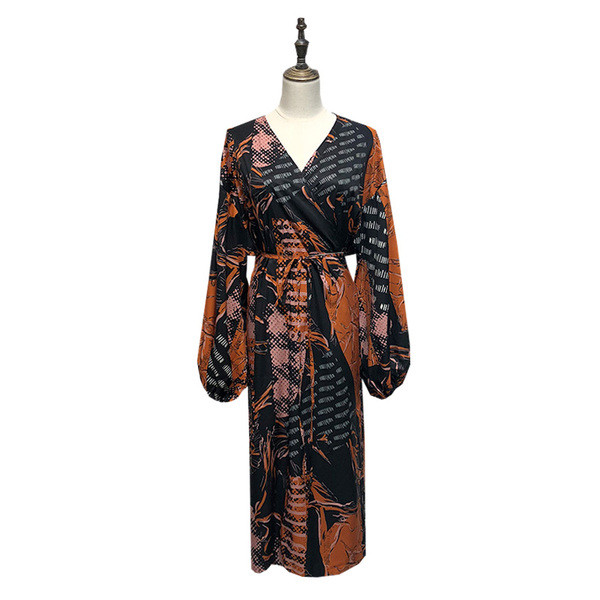 Rochie cu decolteu în V, mâneci lungi și legături în talie cu model colorat